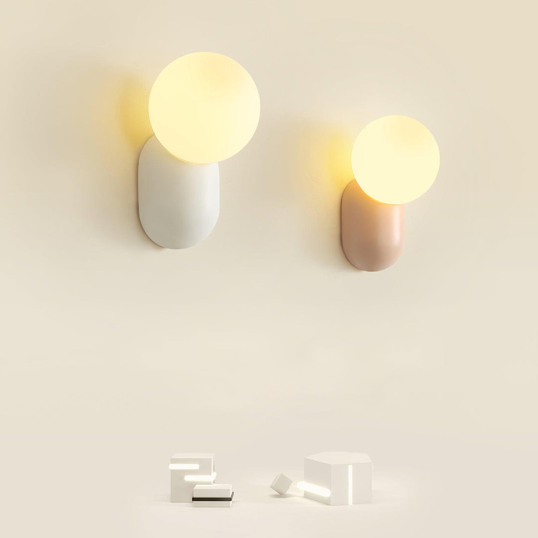 ChicGlow Resin Wall Lamp – Elegance and Energy Efficiency in One Noxord