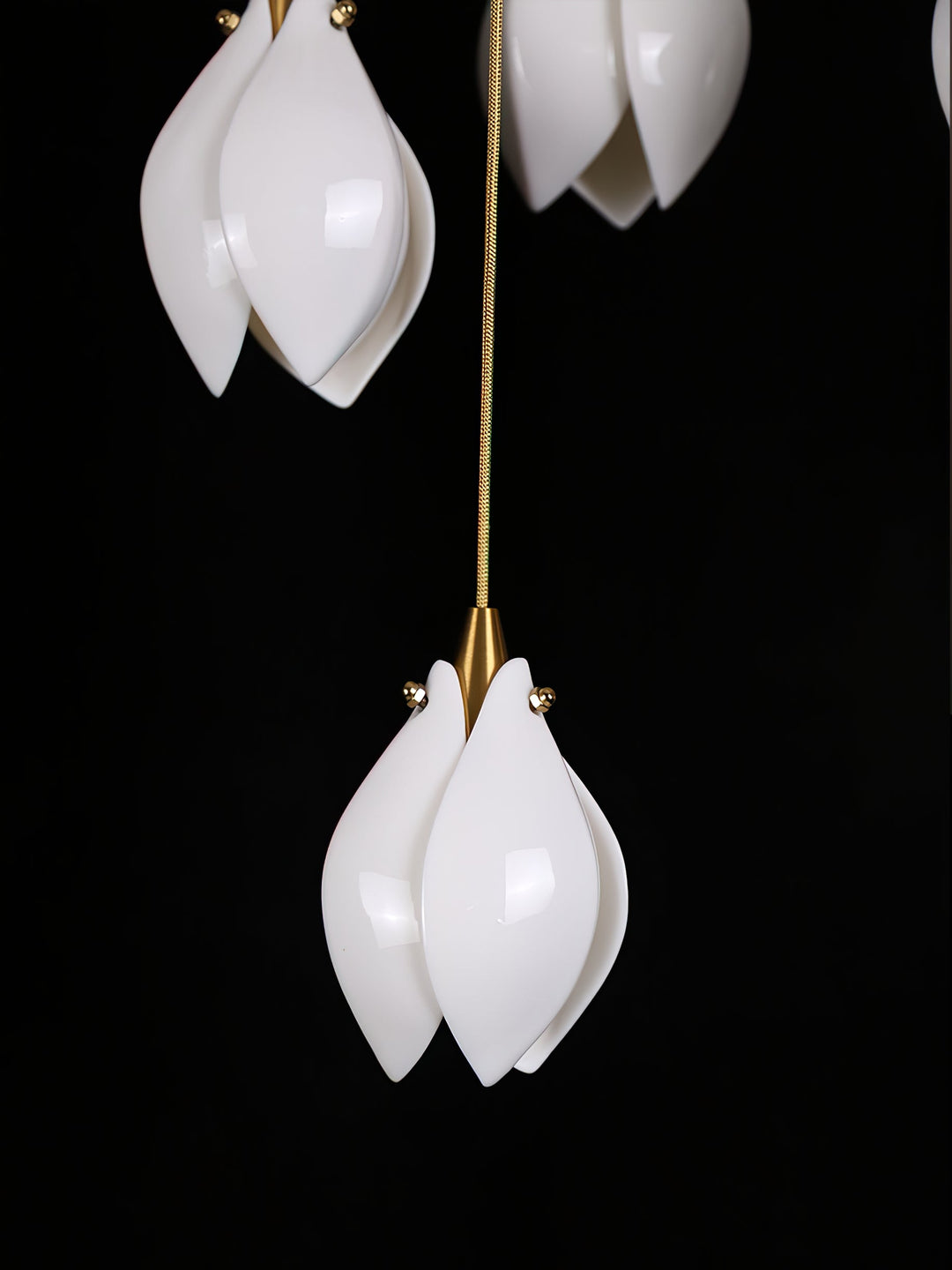 Ceramic Flower Droplight Pendant Light | Kalsten
