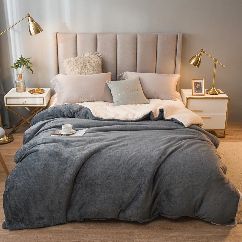Kalsten | CozyNest Reversible Wool Blanket – Flannel & Cashmere Warm Blanket for Winter