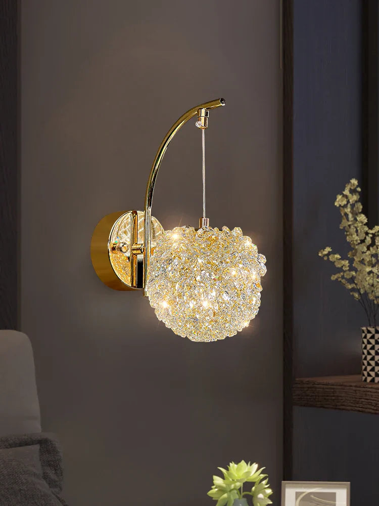Luxury Wall Lamp of Crystal - Refined Lighting for Your Interior Kalsten