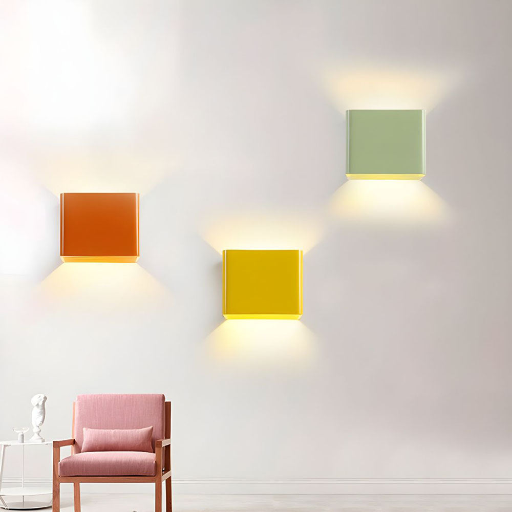 Kalsten | Cubbon LED Wall Lamp Compact Modern Design White