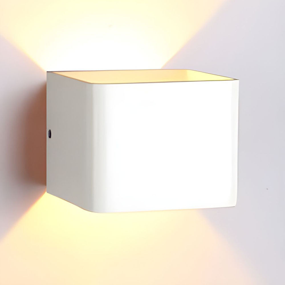 Kalsten | Cubbon LED Wall Lamp Compact Modern Design White