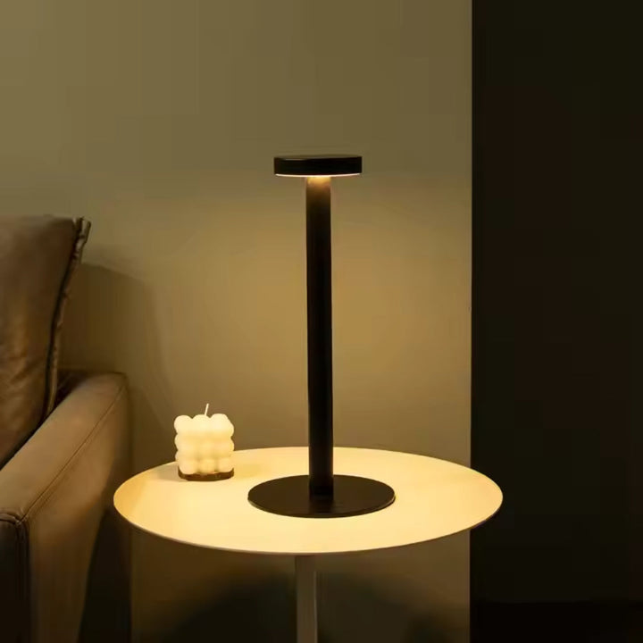 Zephyr Aluminum LED Table Lamp | Kalsten