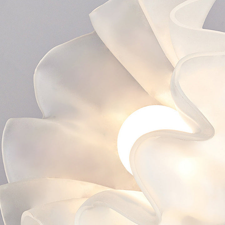 Floral Glass Shade Ceiling Lamp Noxord