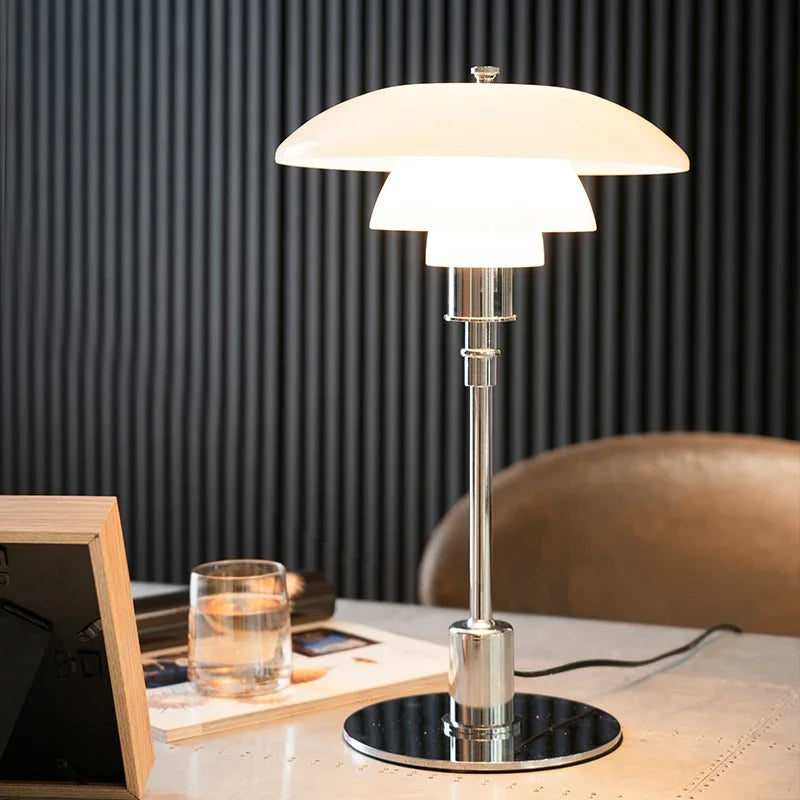 Nordic desk lamp made of glass – Minimalist LED desk light, modern and elegant, ideal for office and living spaces | Noxord