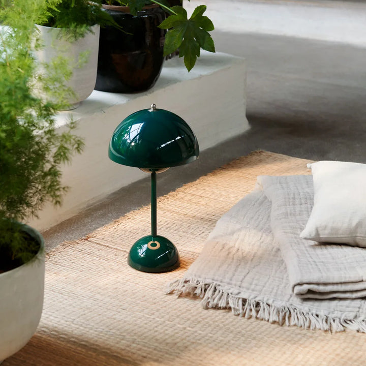AURORA GLOW Table Lamp – Stylish LED Lighting | Noxord