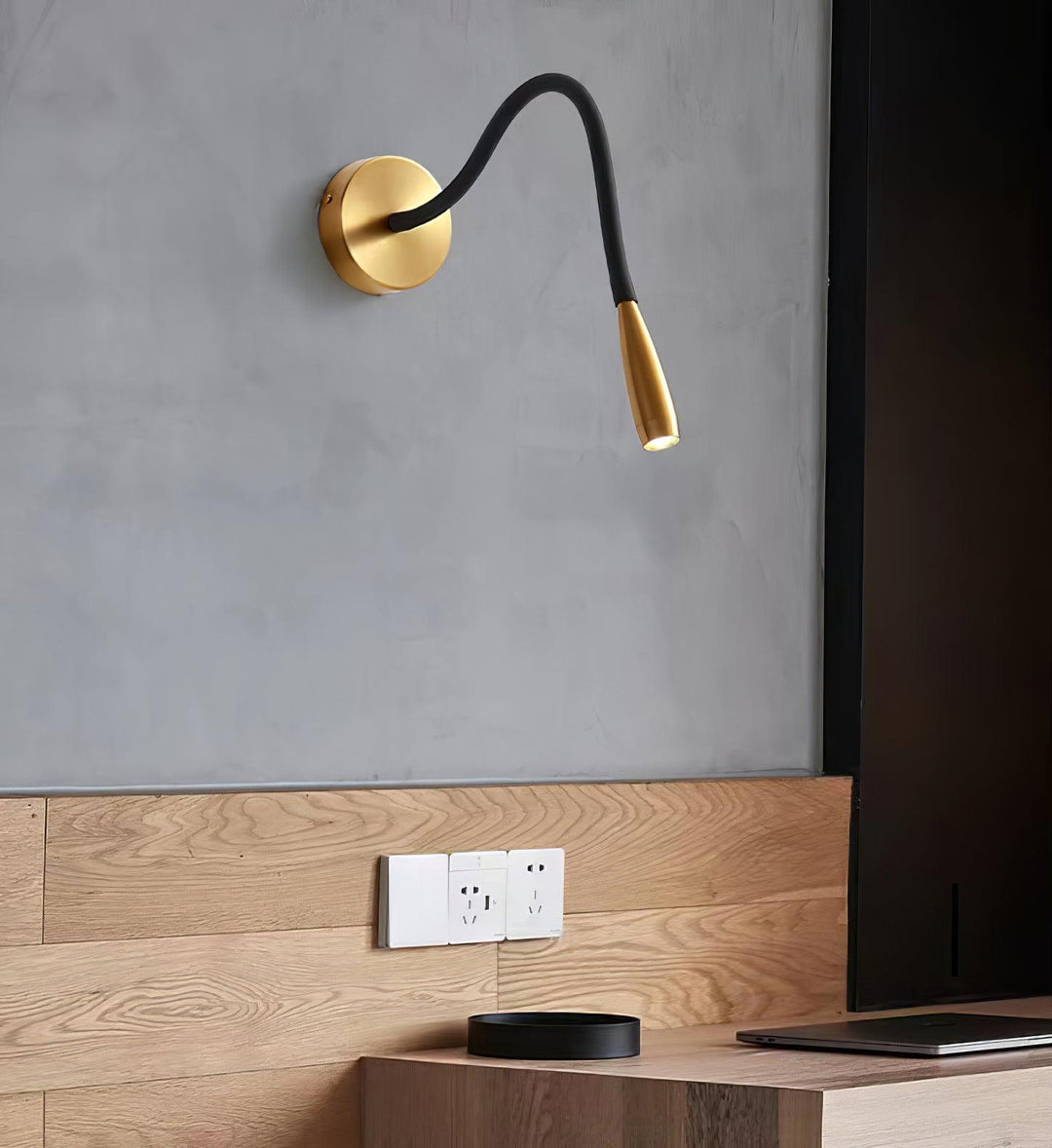 Flexi Hose Sconce Wall Light | Noxord