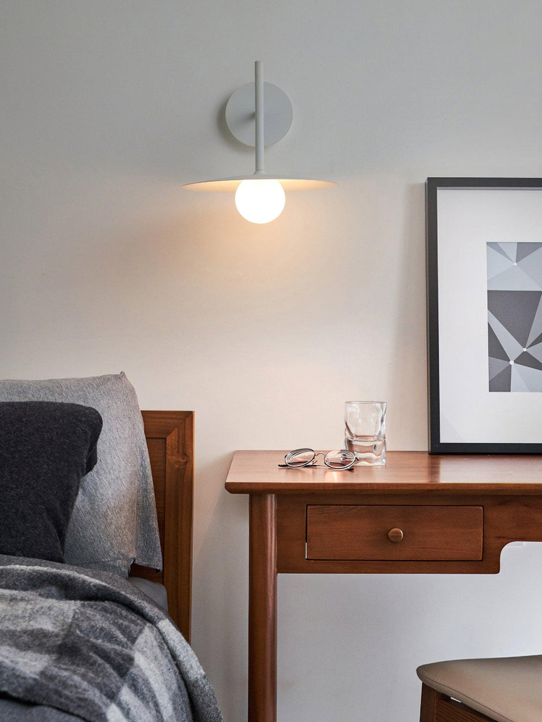 Gea Iron Wall Lamp | Kalsten