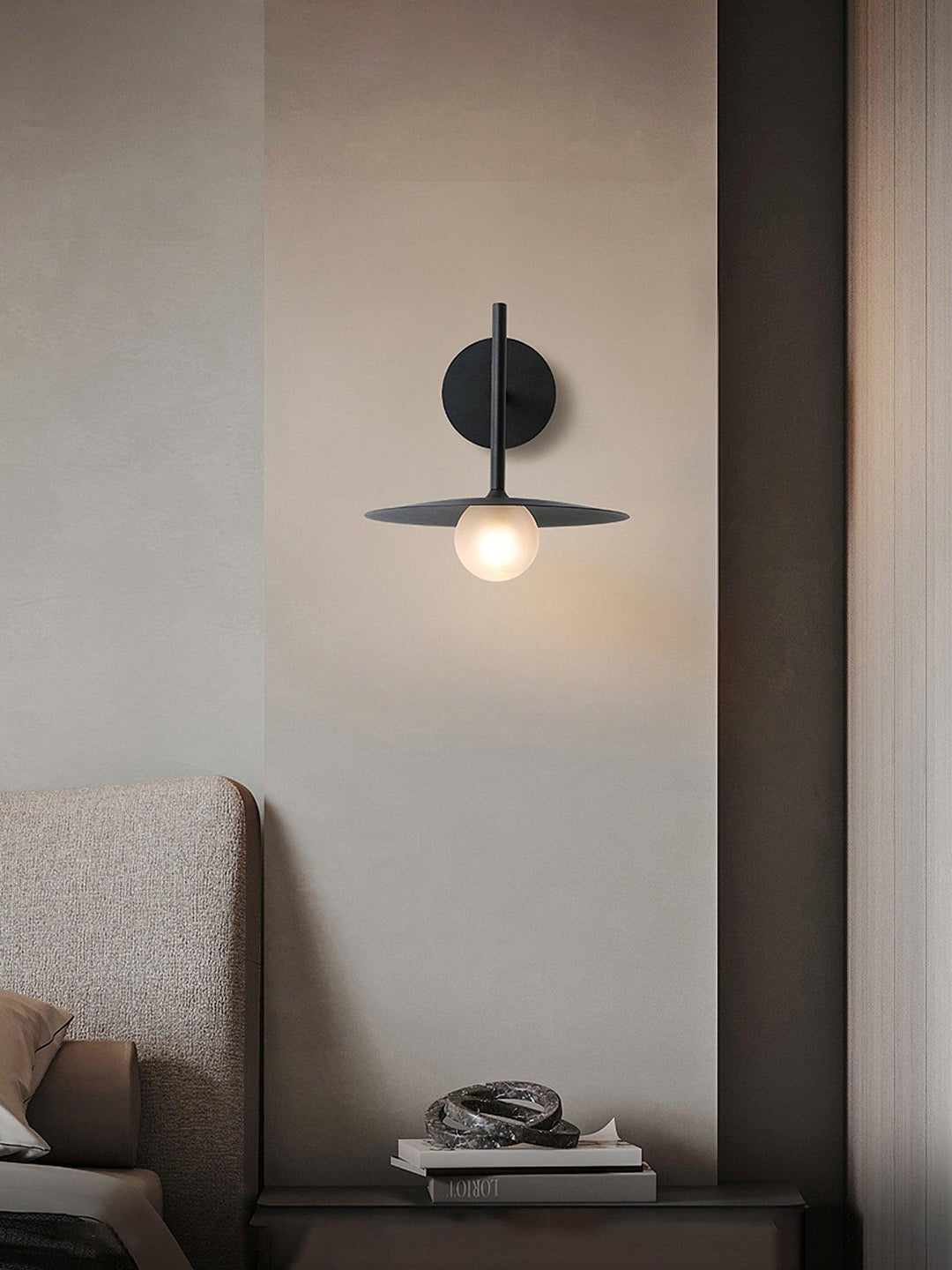 Gea Iron Wall Lamp | Kalsten