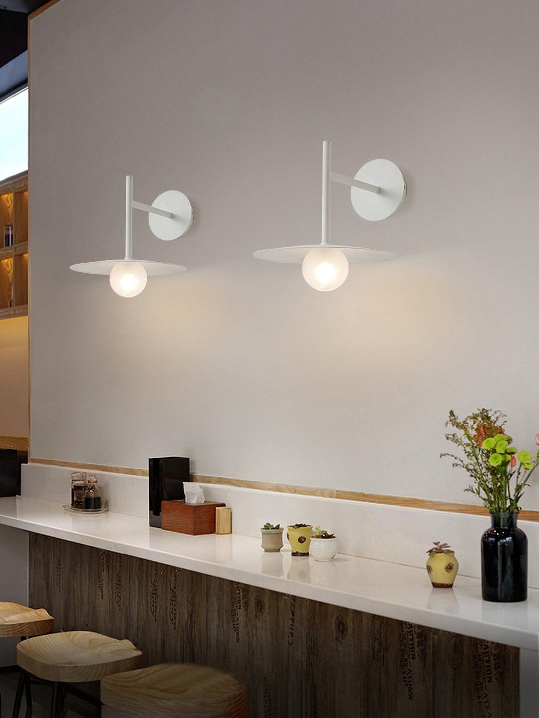 Gea Iron Wall Lamp | Kalsten