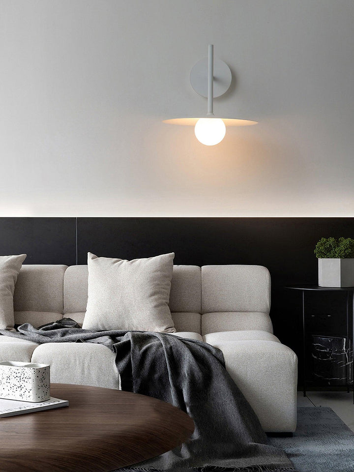 Gea Iron Wall Lamp | Kalsten