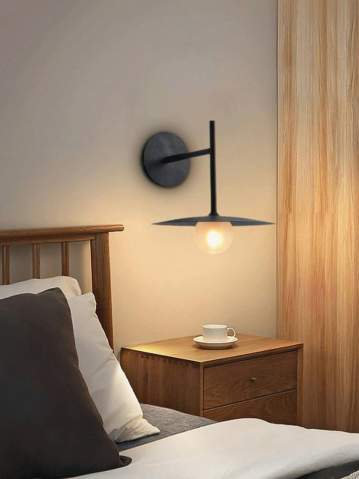 Gea Iron Wall Lamp | Kalsten