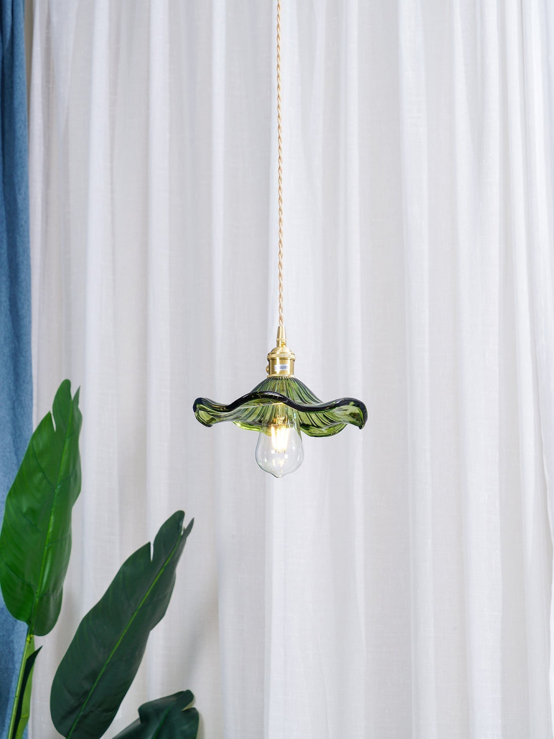 Glass Hibiscus Flower Droplight Pendant Light | Kalsten