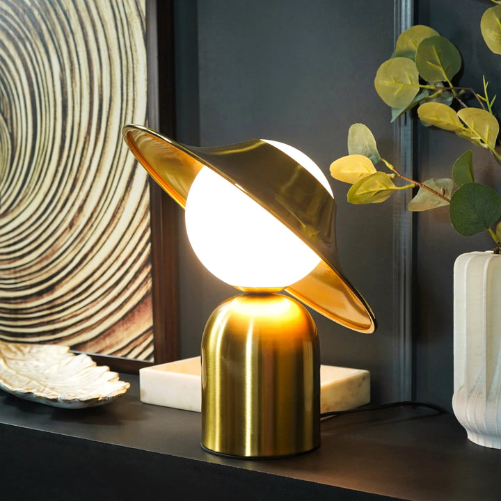Elegant Gold Table Lamp With LED, Scandinavian Design For Cozy Interior Kalsten