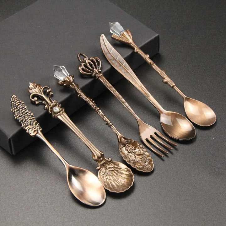 Kalsten | Vintage Engraved Teaspoon – Classic Elegance for Your Table