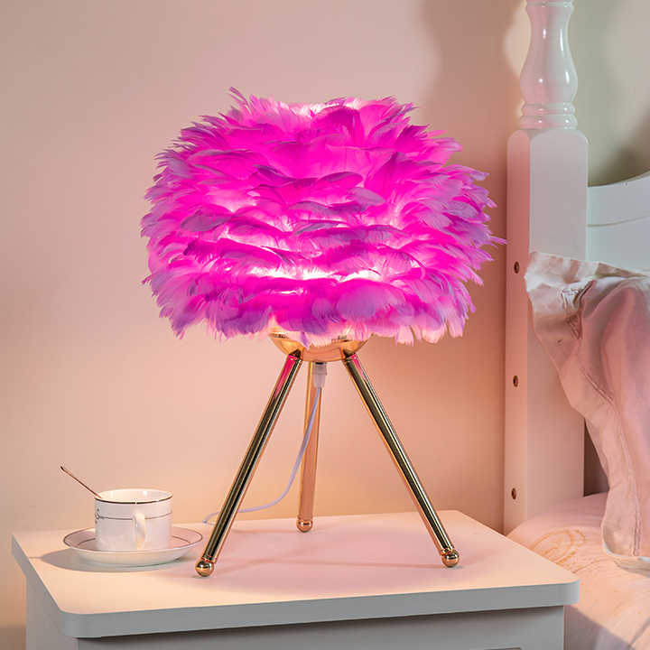 Table Lamp - FeatherLux - Dimmable Light - Elegant Feather Design | Noxord