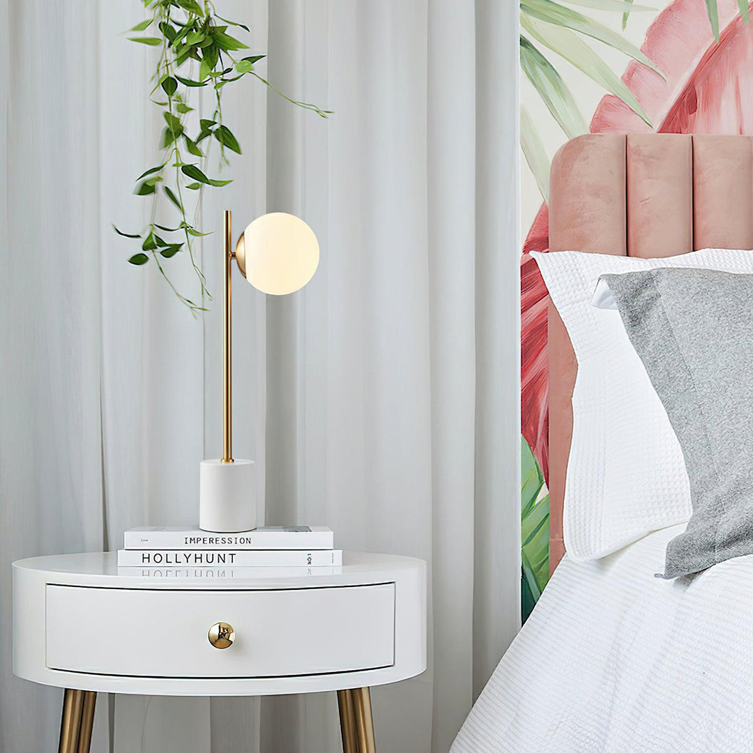 Harper Globe Table Lamp 8.7' | Kalsten
