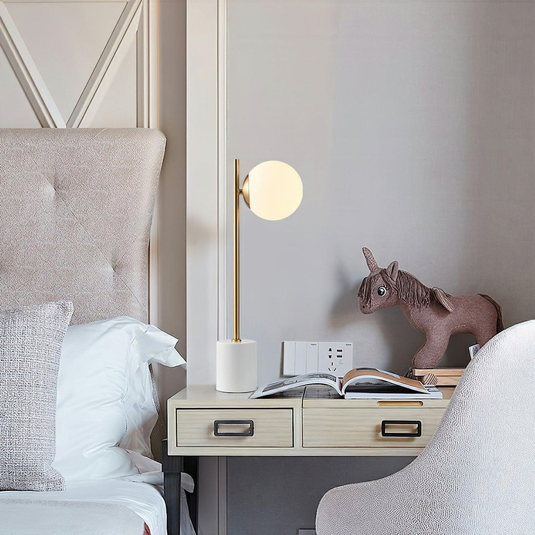 Harper Globe Table Lamp 8.7' | Kalsten