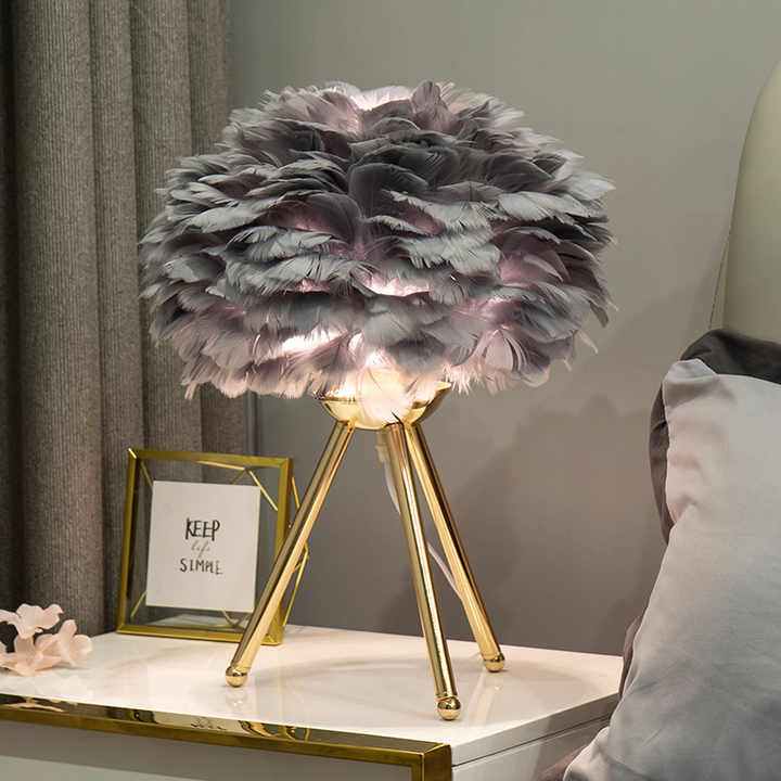 Table Lamp - FeatherLux - Dimmable Light - Elegant Feather Design | Noxord