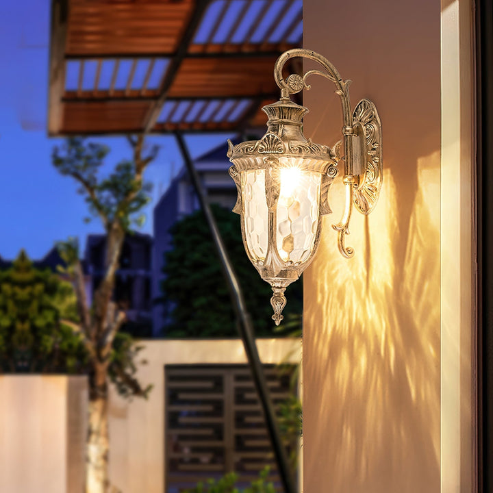 Heritage Outdoor Wall Lamp | Kalsten