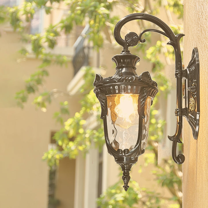 Heritage Outdoor Wall Lamp | Kalsten