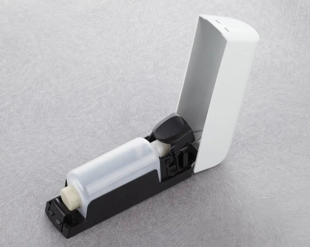 Kalsten | Wall-mounted shower dispenser