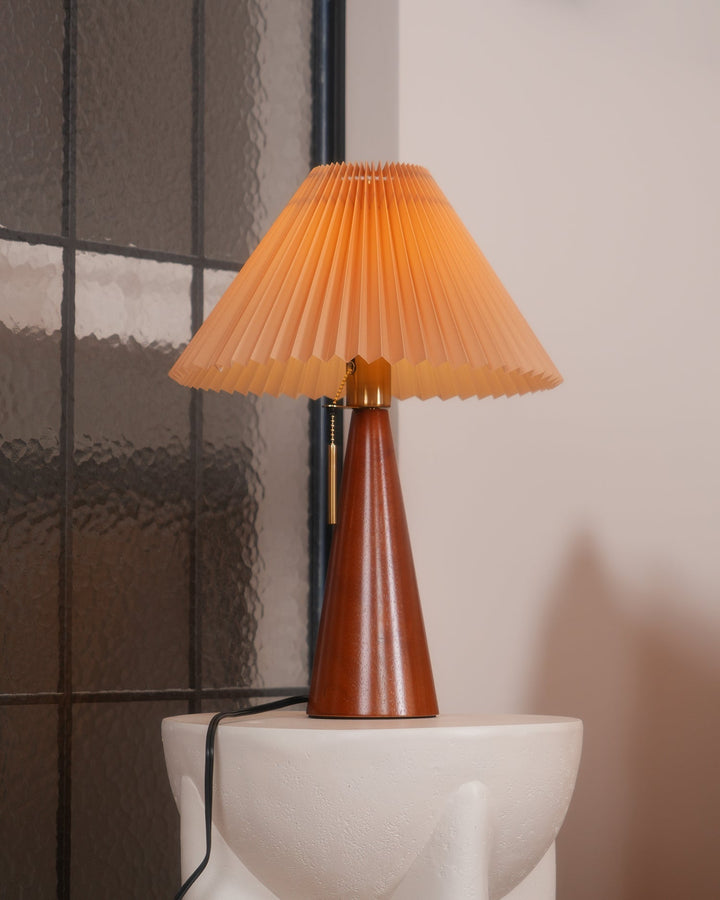 AntiqueRadiance – Elegant Wood and Metal Table Lamp | Noxord