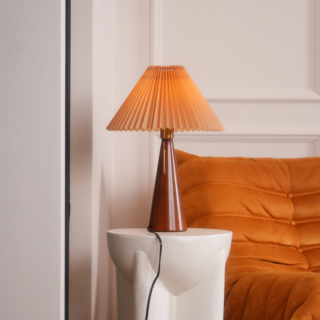 AntiqueRadiance – Elegant Wood and Metal Table Lamp | Noxord