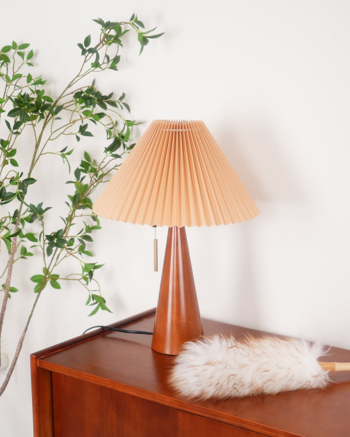 AntiqueRadiance – Elegant Wood and Metal Table Lamp | Noxord