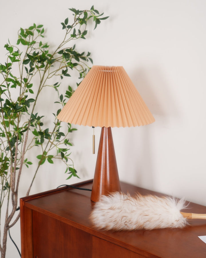 AntiqueRadiance – Elegant Wood and Metal Table Lamp | Noxord