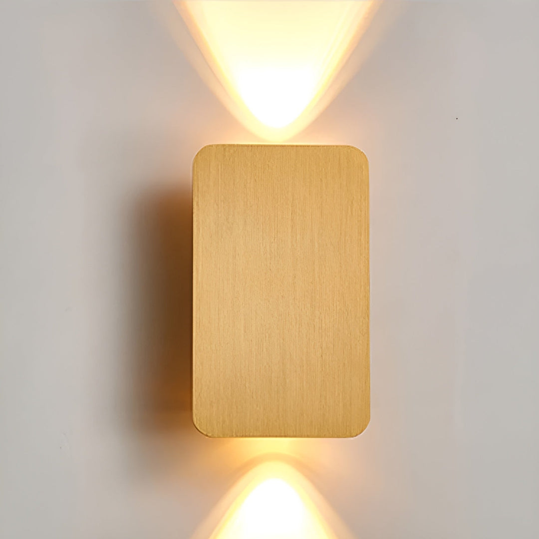 Kalsten | Elegant LED wall lamp in minimalist design for your home