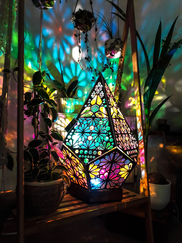 Kalsten | Glass-in-Block Style LED Table Lamp - LumiAura