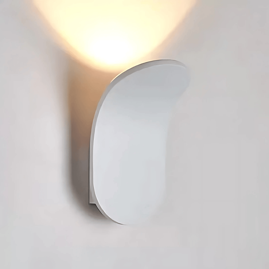 Kallio | Elegant Modern Minimalist Wall Light Fixture for Home Decor | Kalsten