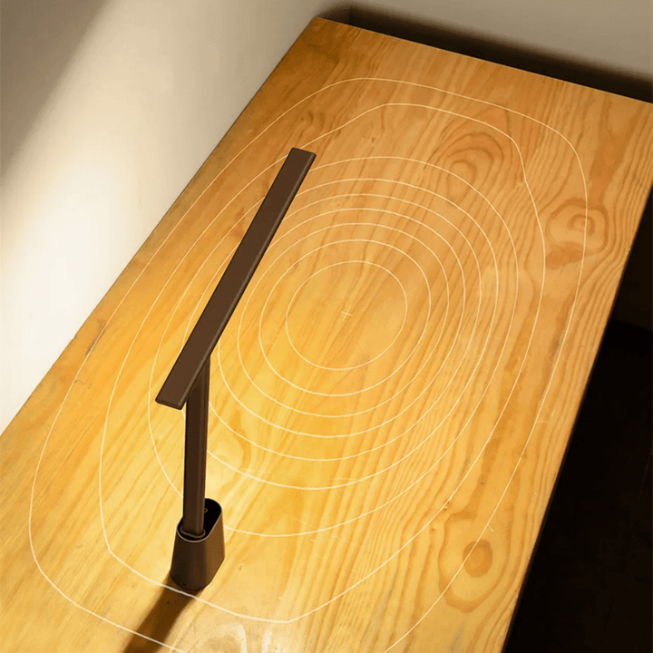 Kalsten | Intelligent, foldable LED desk lamp with battery & dimming function