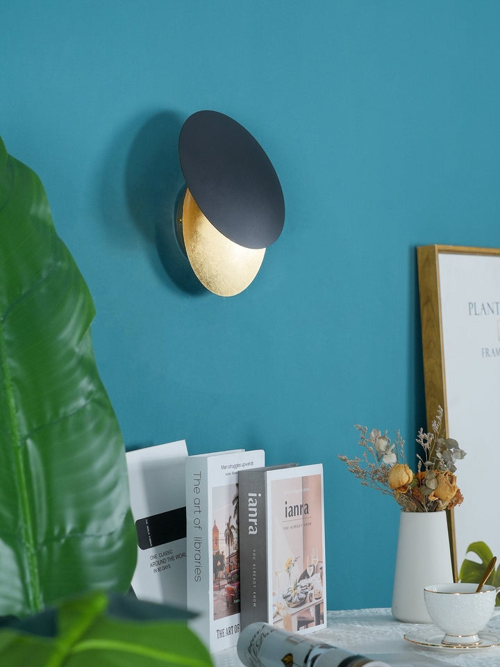 Lederam Wall lamp | Kalsten