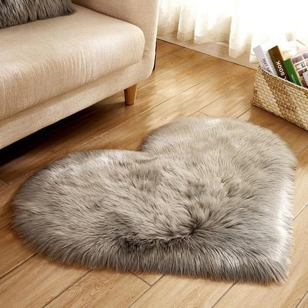 Love Heart Shaped Faux Sheepskin Fur Rug | Kalsten