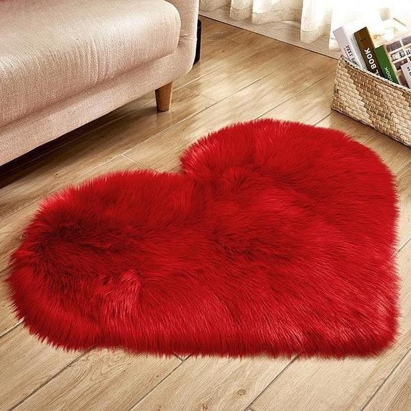 Love Heart Shaped Faux Sheepskin Fur Rug | Kalsten