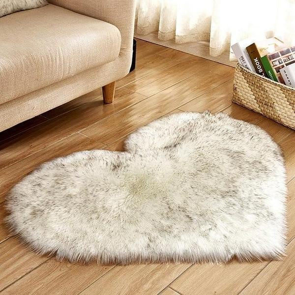 Love Heart Shaped Faux Sheepskin Fur Rug | Kalsten