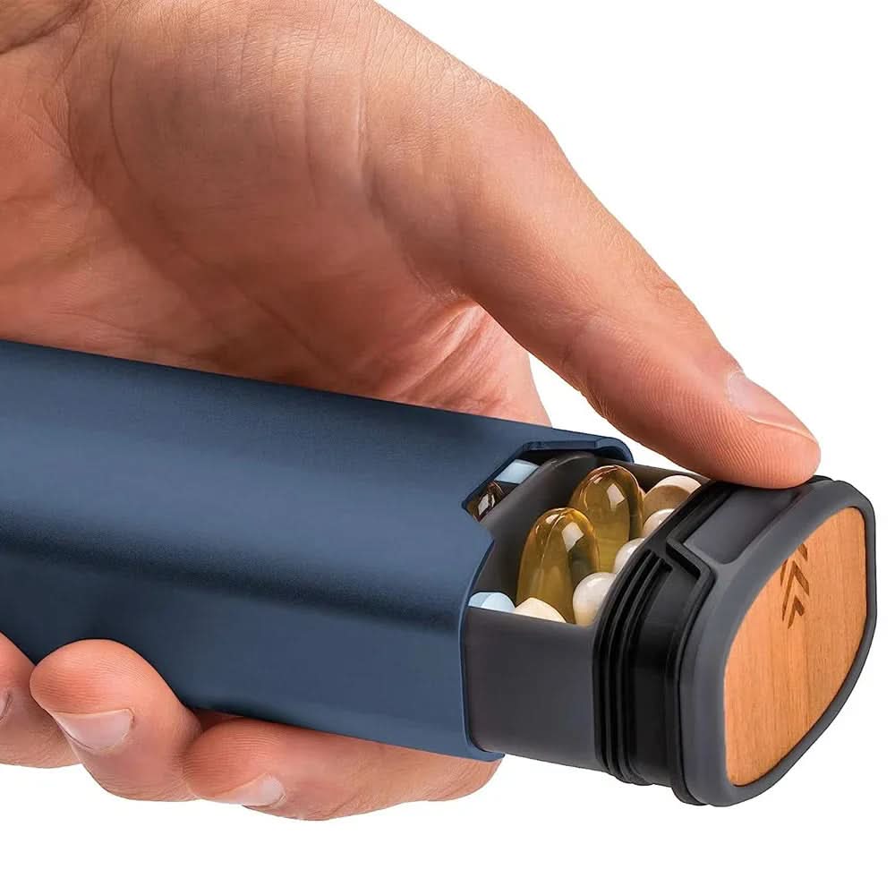 Kalsten | Spill-proof 7-day pill box with snap closure