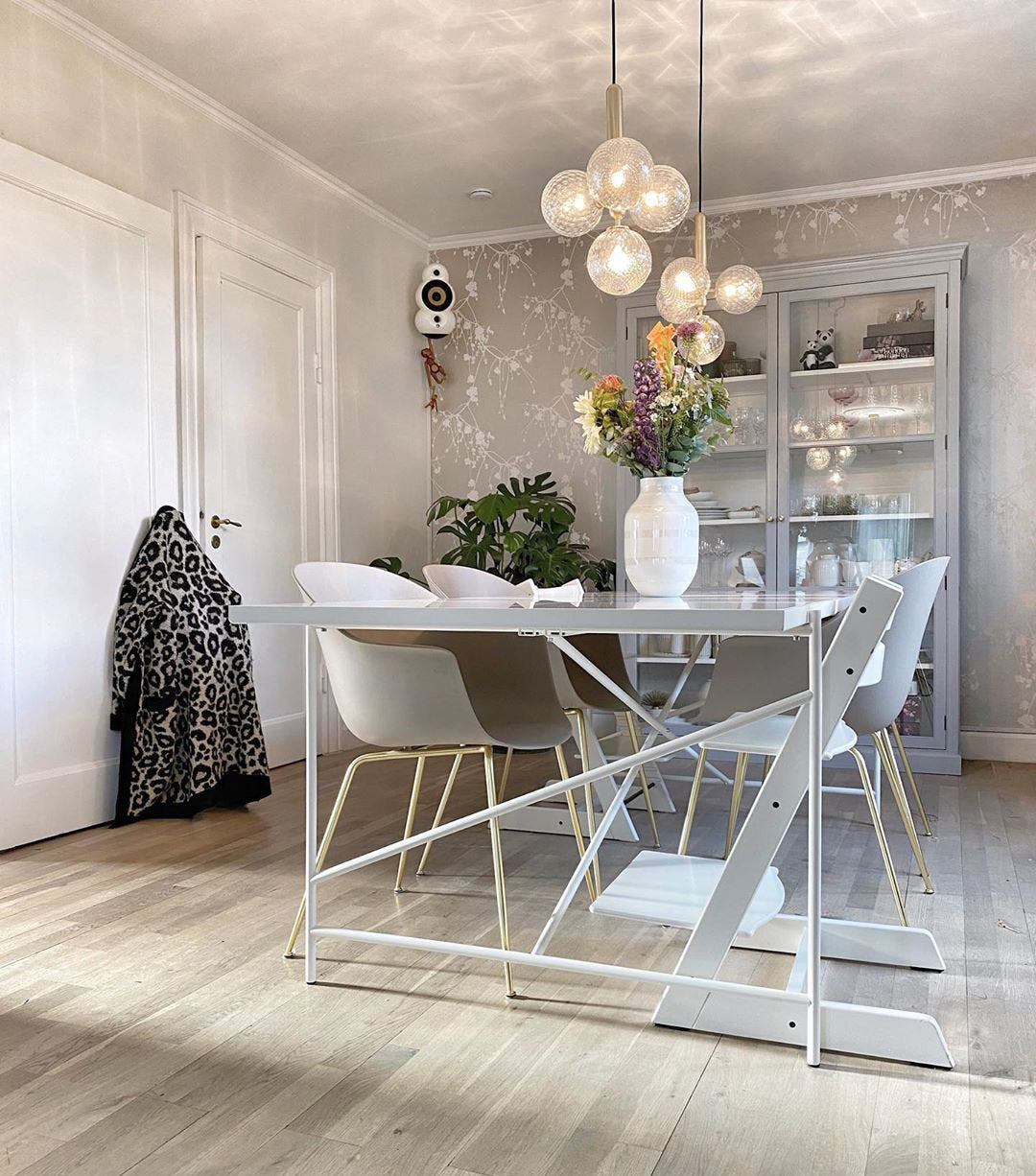 Scandiluxe Hanging light Pendant Lamp | Noxord