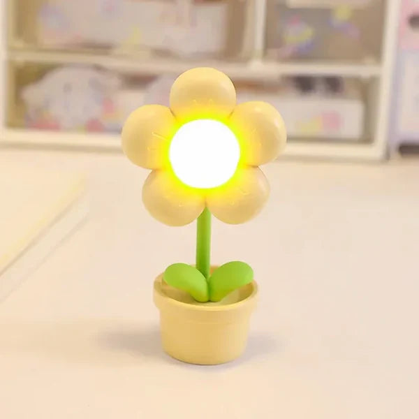 Small Flower Soothing Table Lamp - BlossomGlow | Kalsten