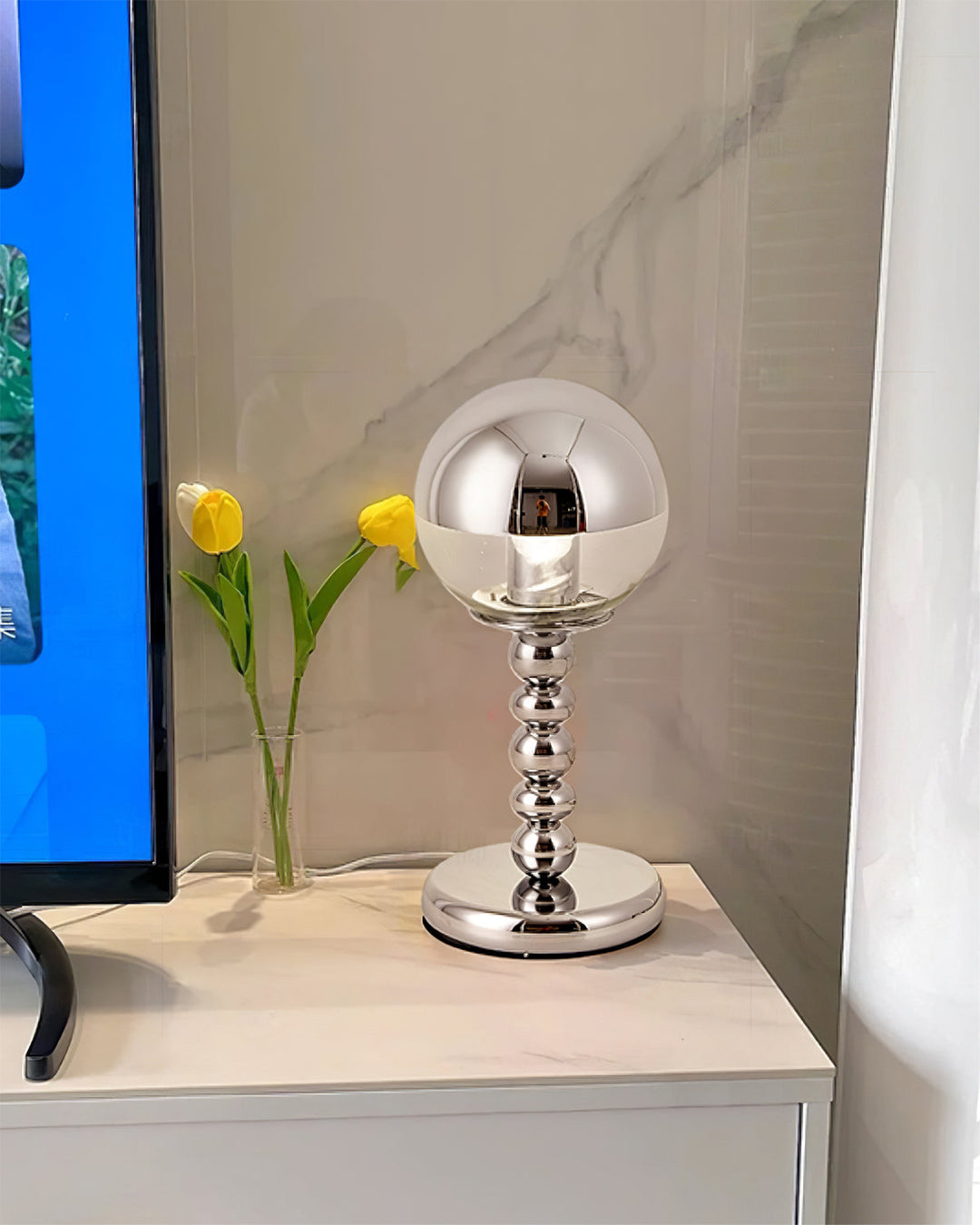 MirrorGlow – Minimalist Chrome Table Lamp | Noxord