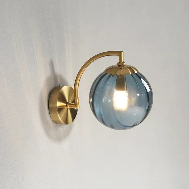 Nordic Glass Wall Lamp - Elegant Scandinavian Wall Lamp in Glass with Warm LED Light Kalsten