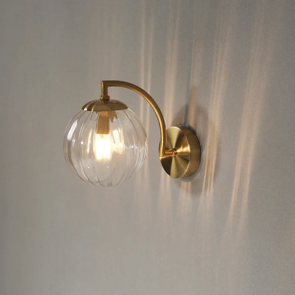 Nordic Glass Wall Lamp - Elegant Scandinavian Wall Lamp in Glass with Warm LED Light Kalsten