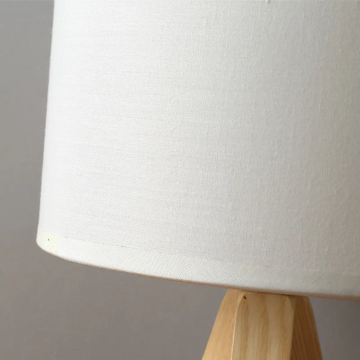 EcoLight – Wooden table lamp with modern design | Kalsten