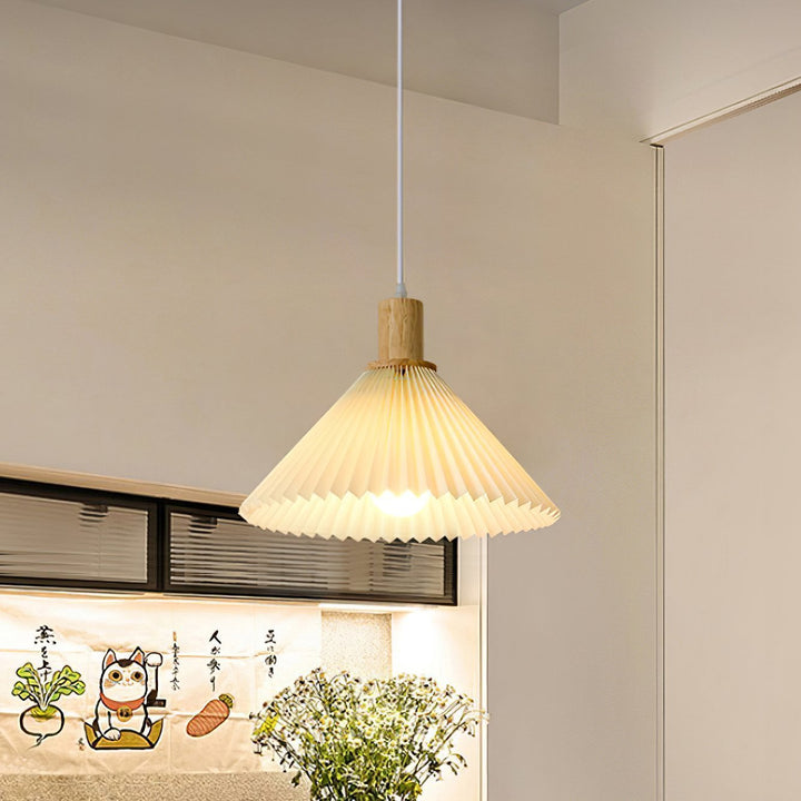 Nordic Minimalist Pleated Wood Pendant Light | Kalsten