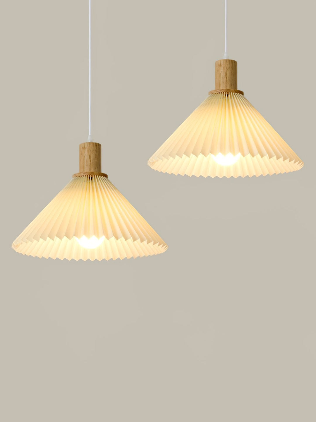 Nordic Minimalist Pleated Wood Pendant Light | Kalsten