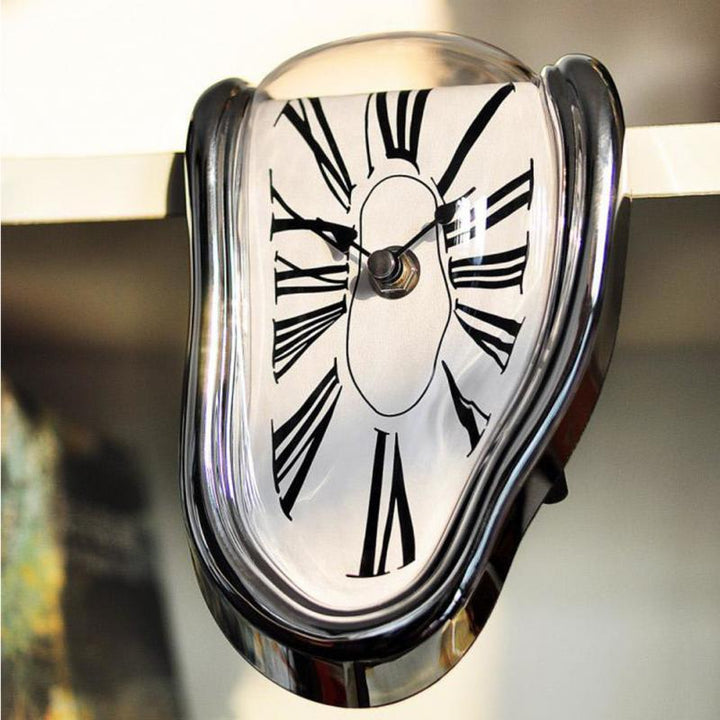 Distorted Melting Clock | Kalsten