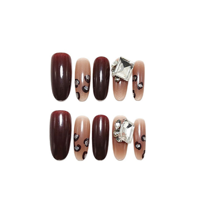 Artificial nails with luxurious glitter accents Kalsten
