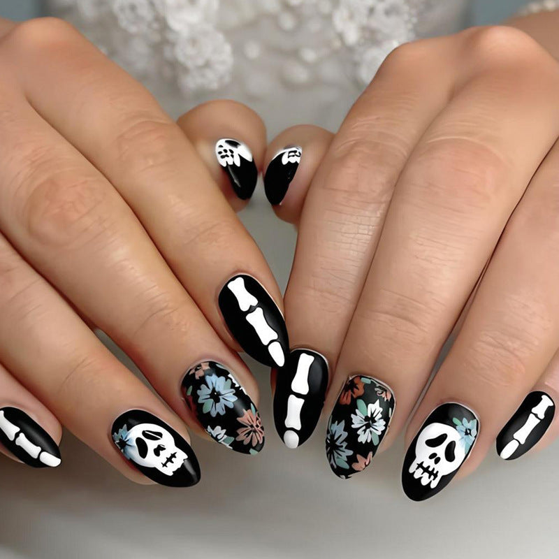 Artificial nail set with spooky Halloween motifs and floral decorations Kalsten
